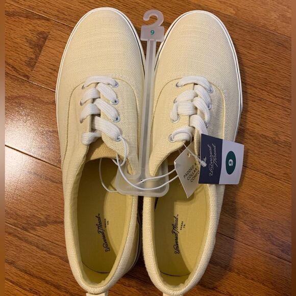 Universal Thread size 9 light yellow sneakers. - Picture 2 of 8